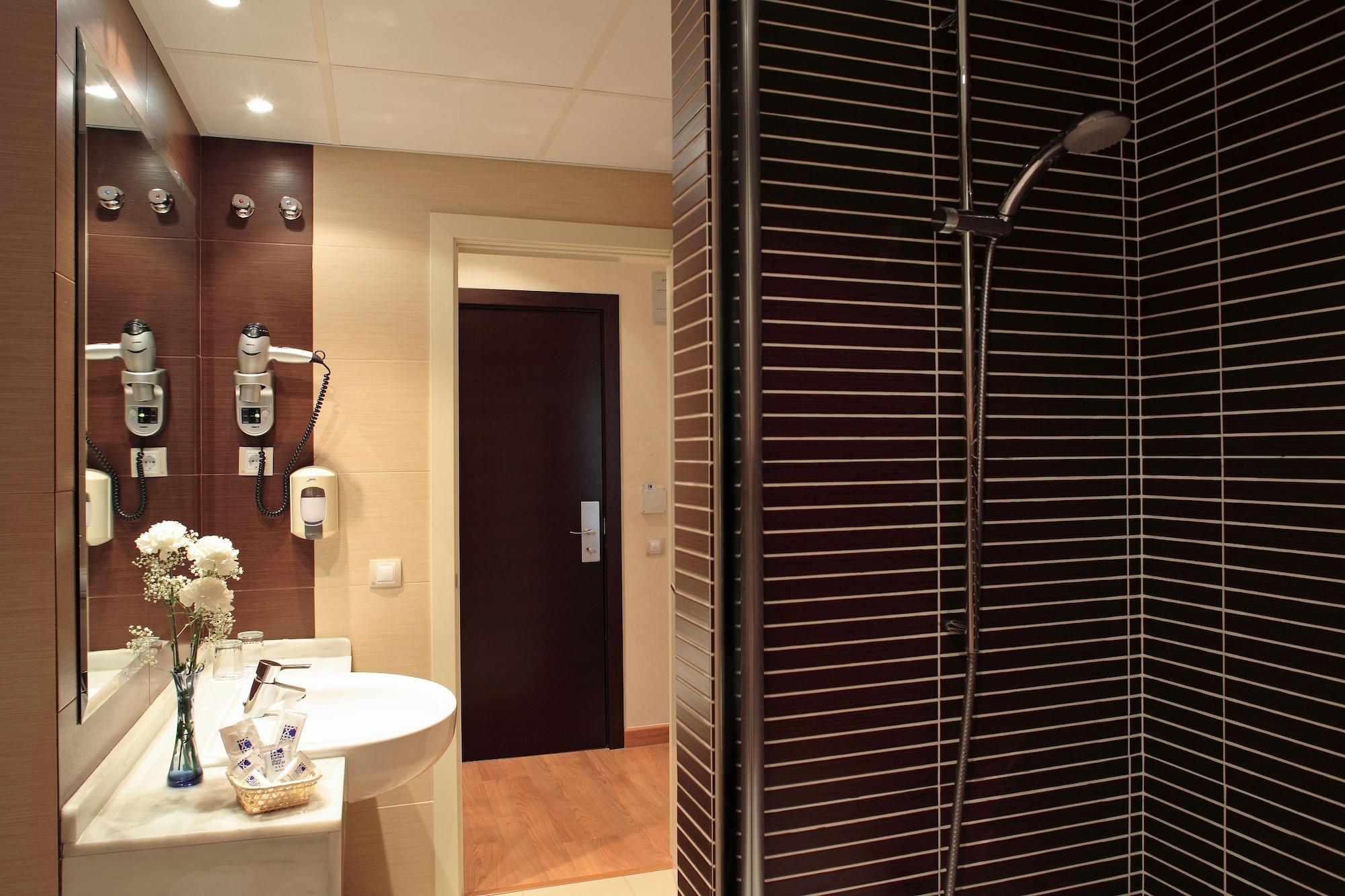 Hotel Don Paco Seville Room photo