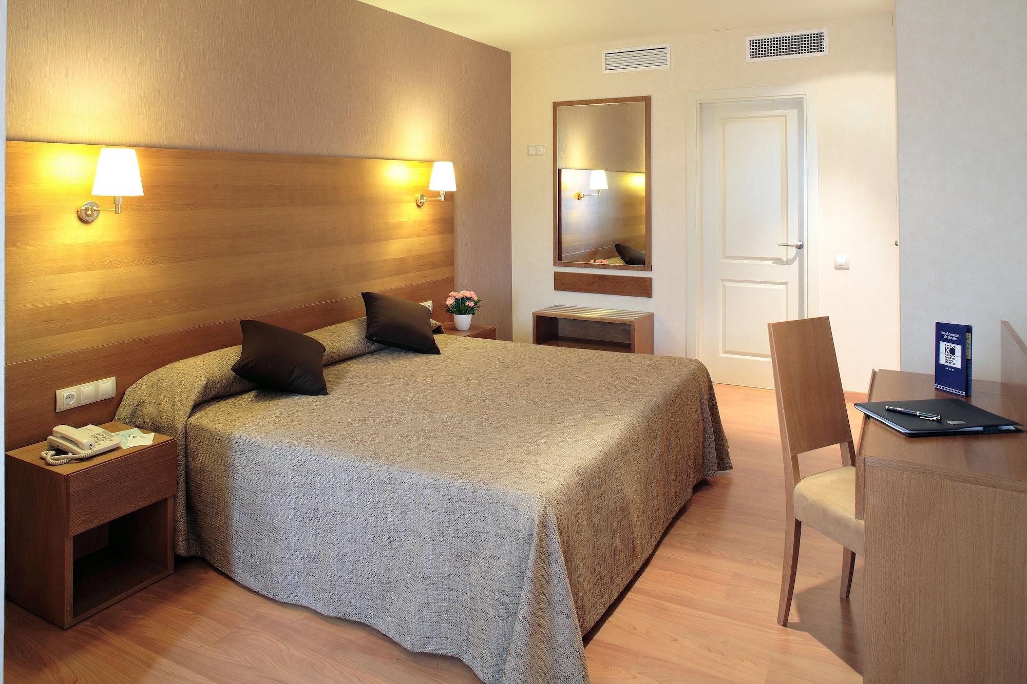 Hotel Don Paco Seville Exterior photo